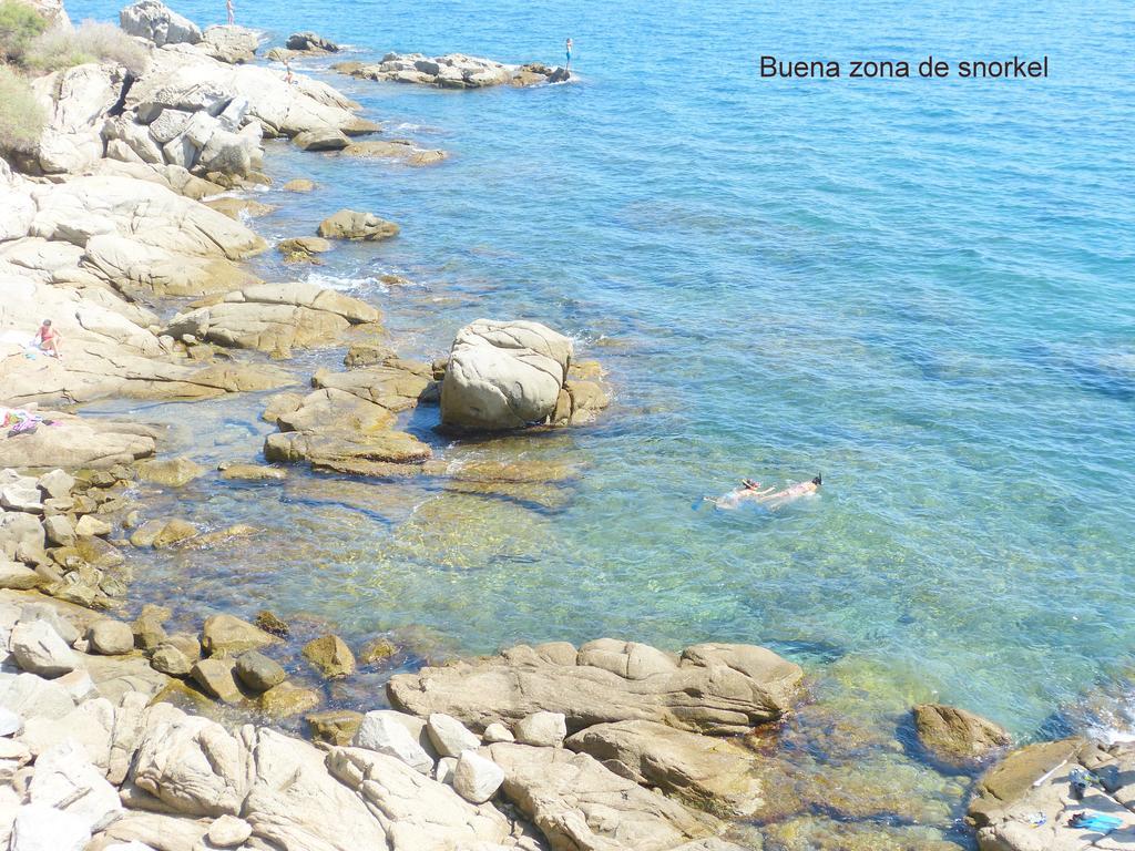 Roses Sobre El Mar Διαμέρισμα Δωμάτιο φωτογραφία