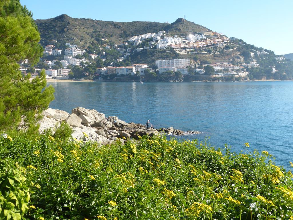Roses Sobre El Mar Διαμέρισμα Δωμάτιο φωτογραφία